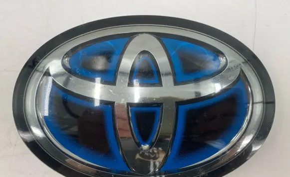 Toyota Sienna XL40 IV Manufacturers badge/model letters 9097502161