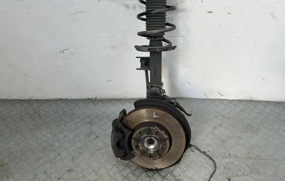Mercedes-Benz B W246 W242 Front wheel hub spindle knuckle