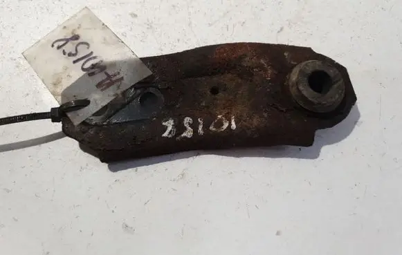 Opel Zafira A Radiator mount bracket 