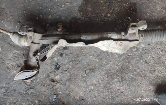 Volvo V50 Steering rack 30680945
