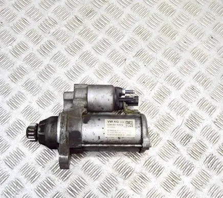 Volkswagen Golf VII Starter motor 0001179512 0001179513