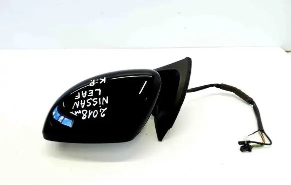Nissan Leaf II (ZE1) Front door electric wing mirror 22705001