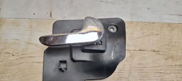 Opel Meriva A Front door interior handle 13121859 13121863