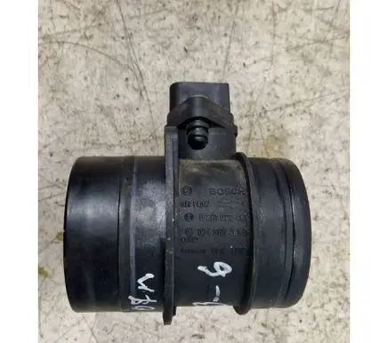 Volkswagen PASSAT B6 Mass air flow meter 074906461B 0281002461
