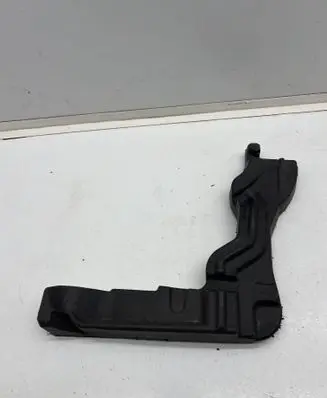 Peugeot 308 Other engine bay part 9677265180