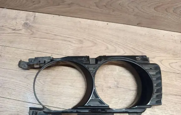 BMW 5 E34 Under headlight/headlamp trim 511381483119