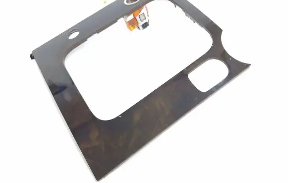 Volkswagen Touareg I Center console decorative trim 7L6863916