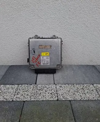 Mercedes-Benz E W212 Engine control unit/module A6511500826