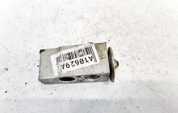 Subaru Legacy Air conditioning (A/C) expansion valve ised