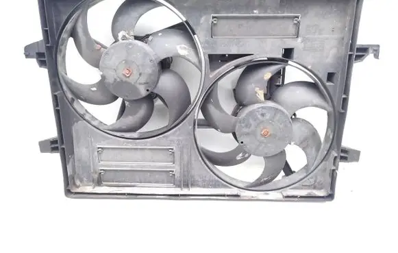 Jaguar X-Type Radiator cooling fan shroud 6X438C607AA