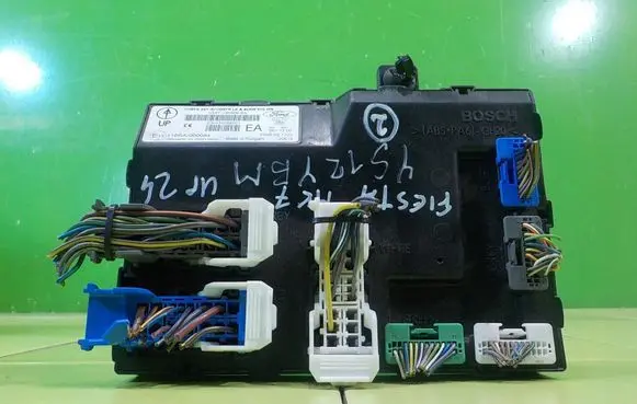 Ford Fiesta Fuse box set CA6T15K600EA BEZPIECZNIKOW