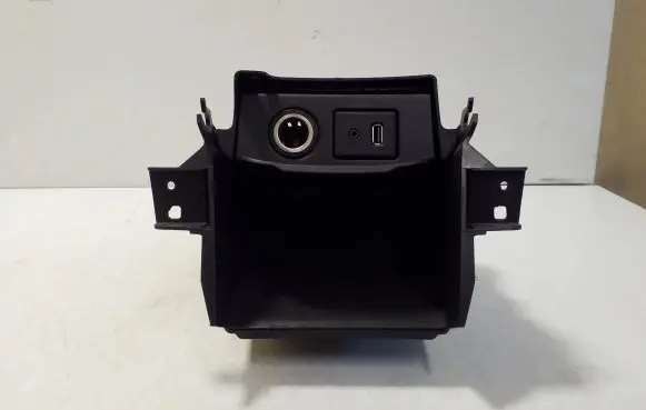 Opel Zafira C Front trunk storage compartment 13293521