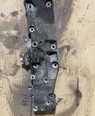 Ford S-MAX Engine mount bracket B1M5B