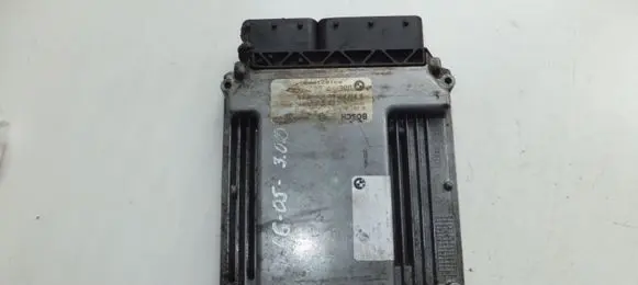 BMW 7 E65 E66 Engine control unit/module DDE7801710 0281013252