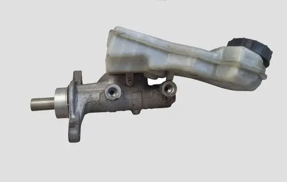 Volvo V40 Master brake cylinder 31362932