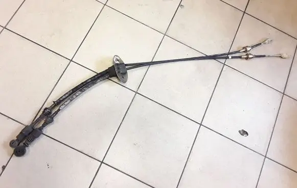 Hyundai Sonata Gear shift cable linkage NOCODE