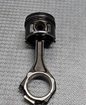 Opel Signum Piston with connecting rod