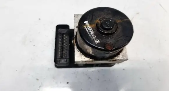 Volkswagen Golf IV ABS Pump 1J0614517J 1C0907379M