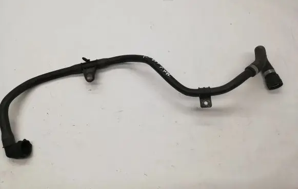Mercedes-Benz C W205 Engine coolant pipe/hose A2055019284 A2055001000