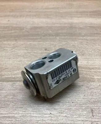 BMW 3 E90 E91 Air conditioning (A/C) expansion valve 9182512 R134A