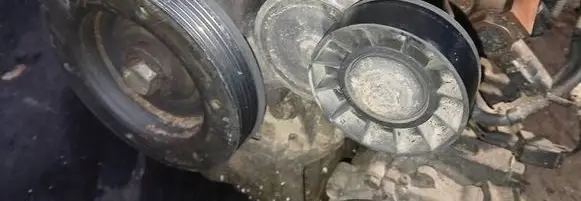 Volvo S40 Generator/alternator belt tensioner