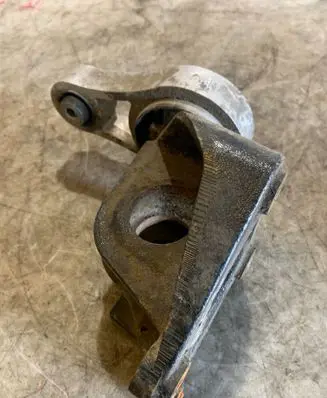 Opel Vivaro Driveshaft support bearing bracket 8200049238
