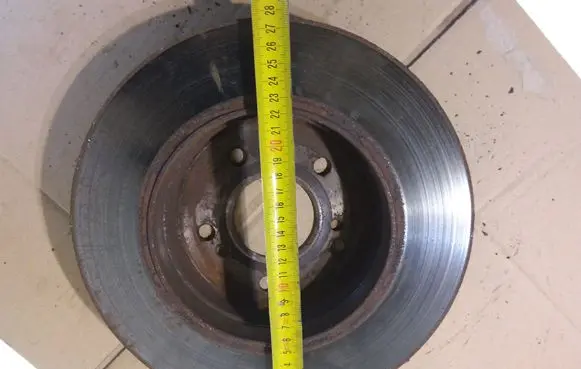 Mercedes-Benz E W210 Rear brake disc