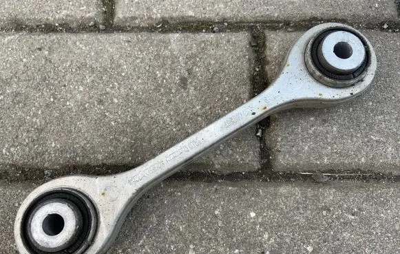 Front anti-roll bar/stabilizer link
