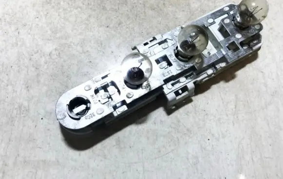 Audi A4 S4 B5 8D Tail light bulb cover holder 8d9945257
