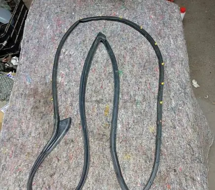 SsangYong Korando Front door rubber seal 