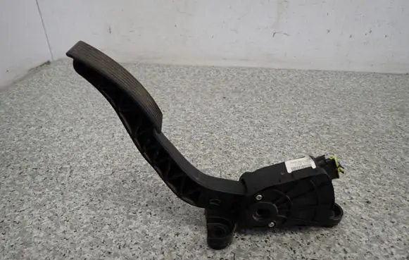 Hyundai i20 (PB PBT) Accelerator pedal position sensor 35190-4A501