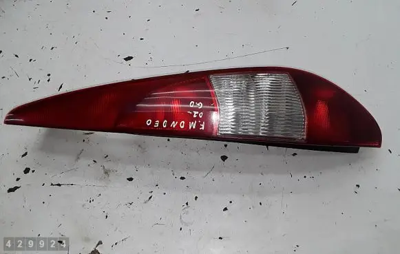 Ford Mondeo Mk III Rear/tail lights 1s7113404c