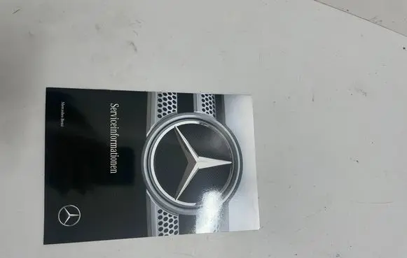 Mercedes-Benz V Class W447 Owners service history hand book 4475842804