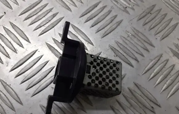 Honda City Heater blower motor/fan resistor 9G475