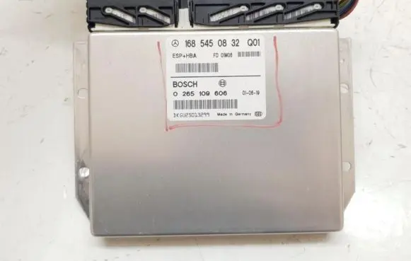 Mercedes-Benz A W168 ESP (stability system) control unit 1685450832