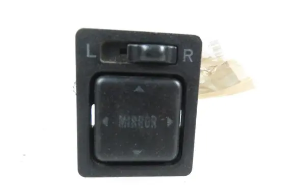 Toyota RAV 4 (XA10) Wing mirror switch 0575153
