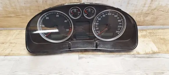 Volkswagen PASSAT B5.5 Speedometer (instrument cluster) 3B0920809E