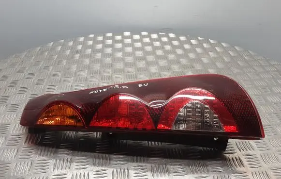Nissan Note (E11) Rear/tail lights 22016752