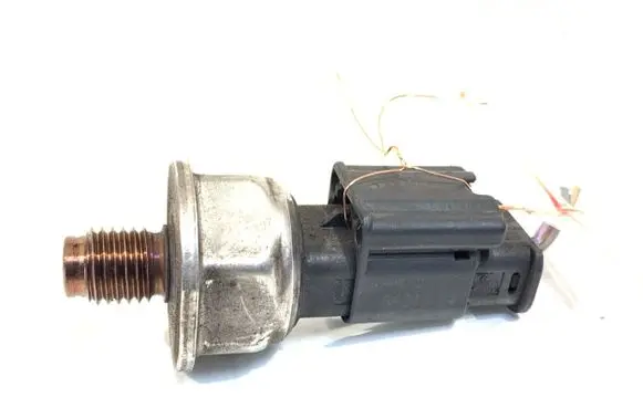 Citroen Berlingo Fuel pressure sensor 9670076780