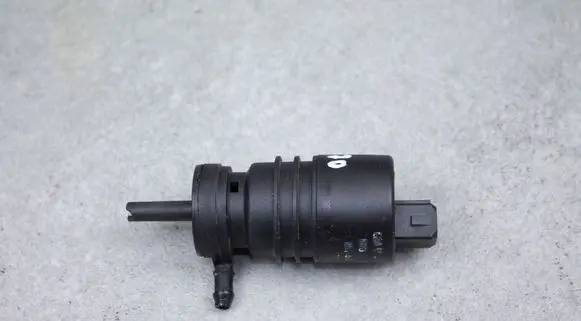 Opel Astra H Windscreen/windshield washer pump