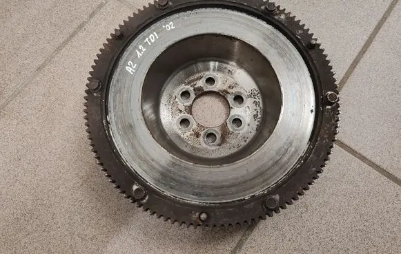 Audi A2 Flywheel 045105273E
