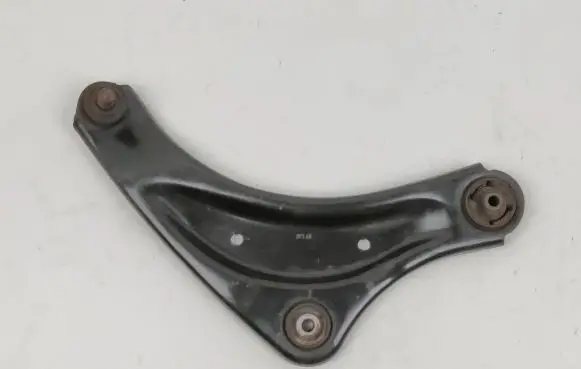 Nissan Juke I F15 Front lower control arm/wishbone