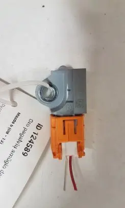 Mazda 6 Airbag deployment crash/impact sensor K0273061511 GDK457KCO