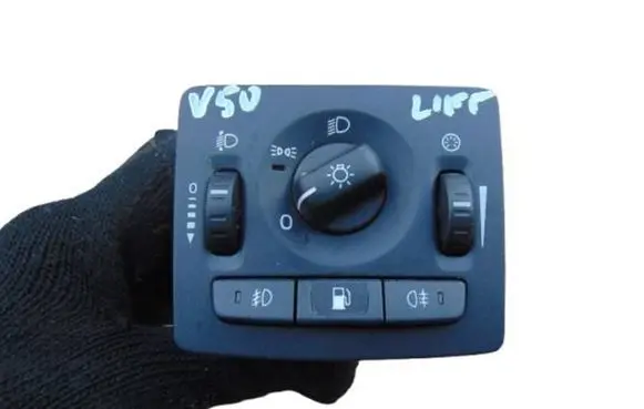 Volvo V50 Light switch 30739300