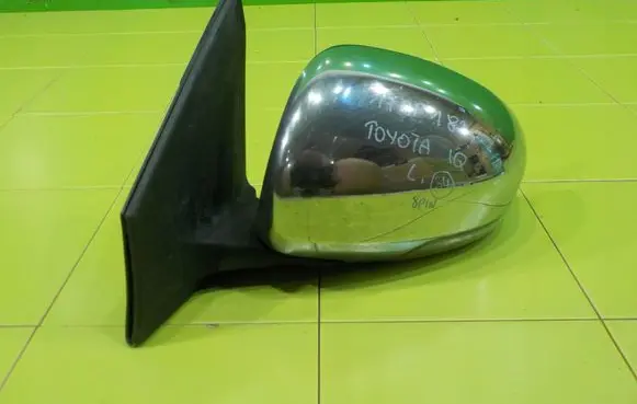 Toyota iQ Front door electric wing mirror LEWE 17AB182