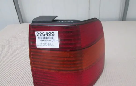 Volkswagen PASSAT B4 Rear/tail lights