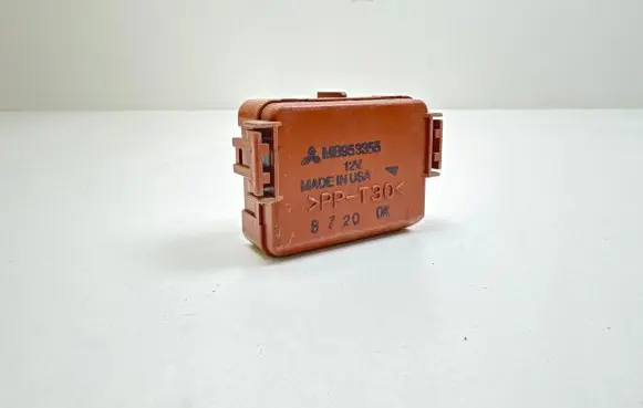 Mitsubishi Carisma Other relay MB953355 7200