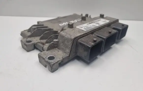 Ford Fiesta Engine control unit/module AV2112A650BA S180047018A