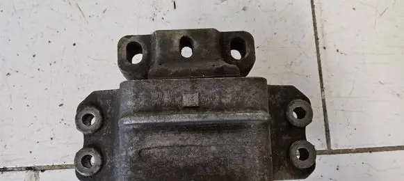 Audi A3 S3 8P Engine mount bracket 1K0199555
