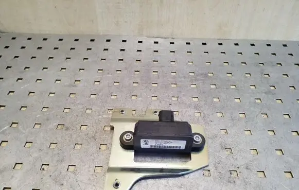 BMW 3 E90 E91 ESP acceleration yaw rate sensor 34526778421 10170106373